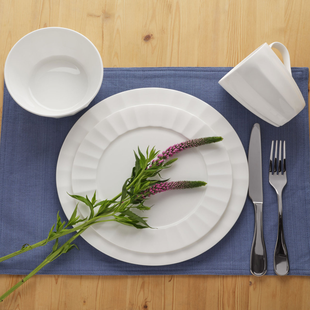 Fitz and Floyd Nevaeh White Fluted 16-Piece Chip-Resistant Bone China